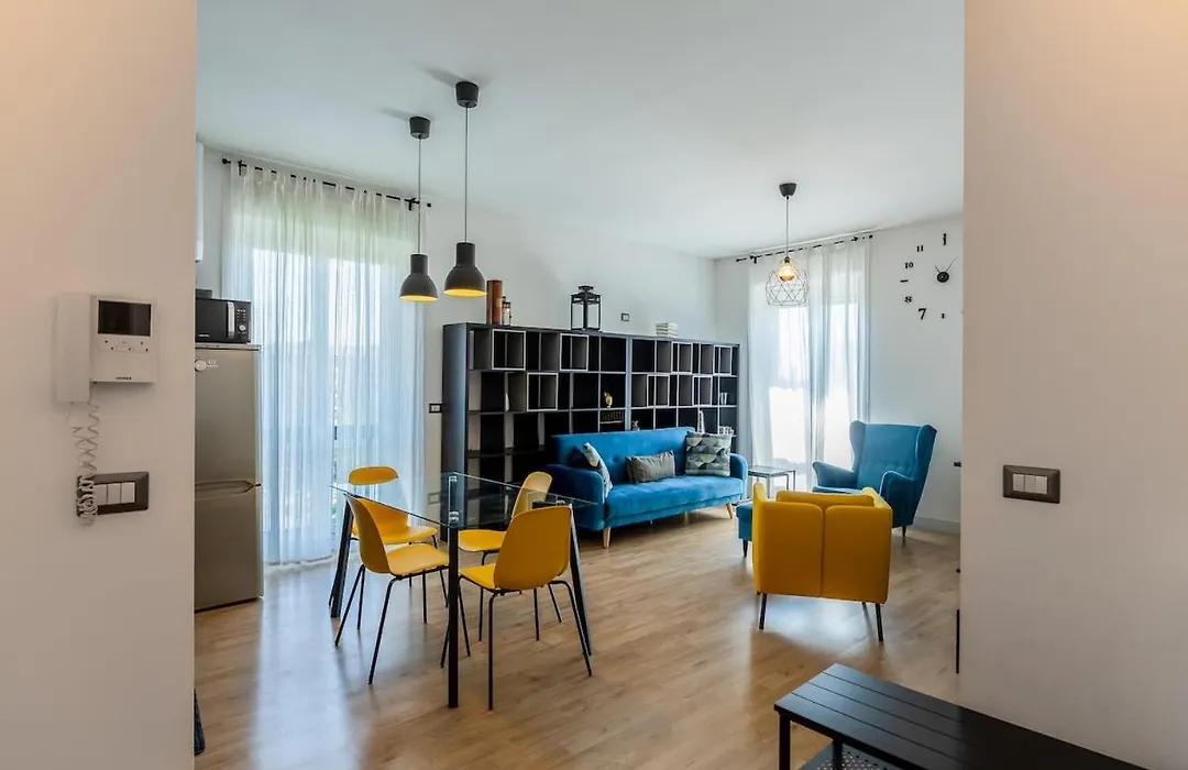 Large Apartment With Private Balcony And Workspace-1